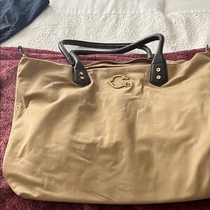 Wander Beauty Sophisticated Tan Tote with Gold Hardware